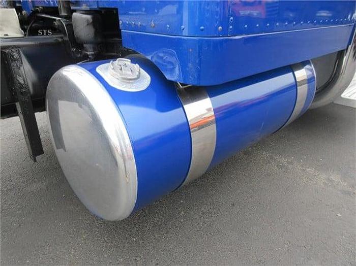 Used 2018 PETERBILT 389