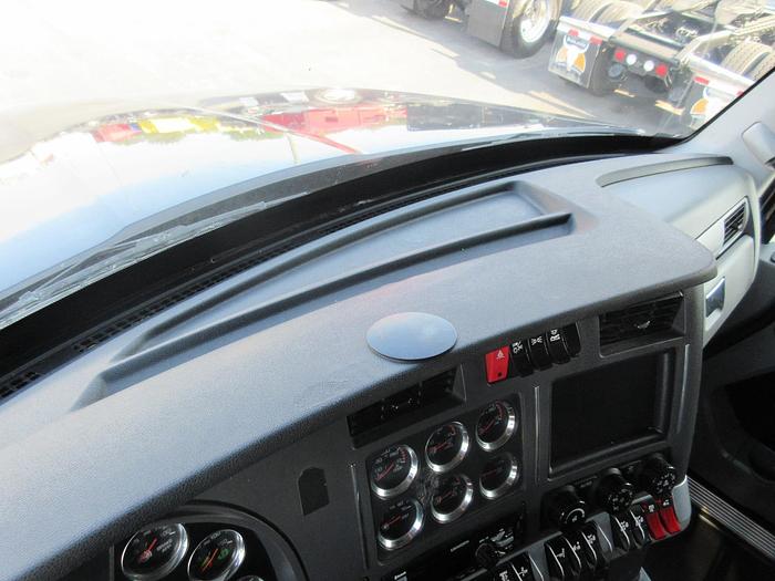 Used 2021 KENWORTH T880