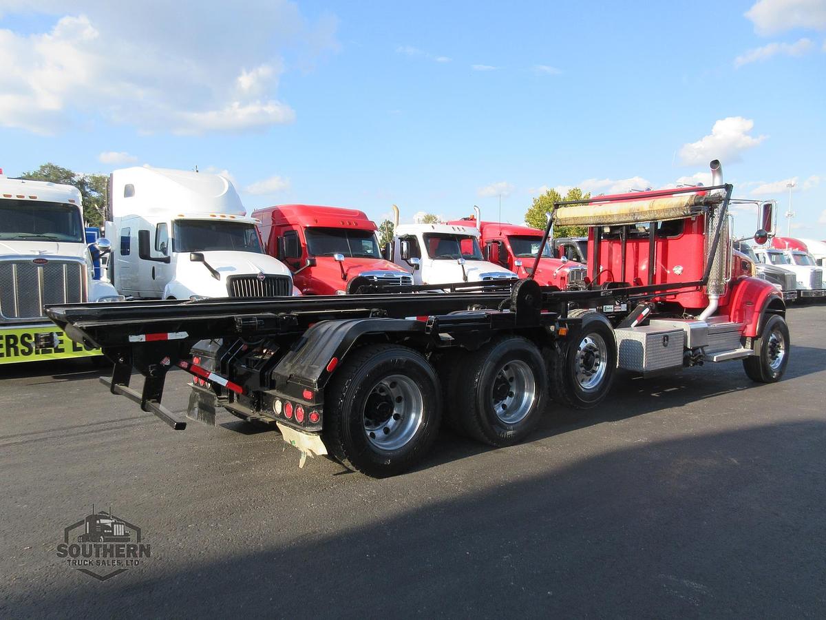 Used 2019 PETERBILT 348