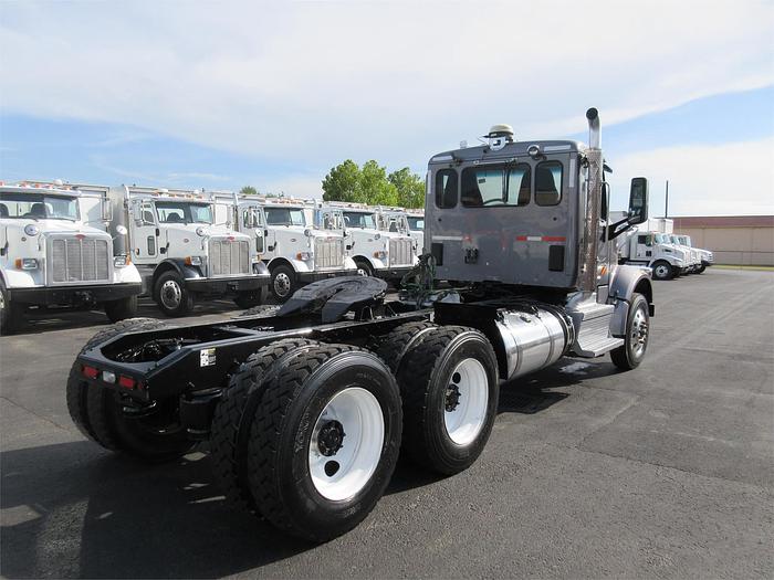 Used 2019 PETERBILT 567