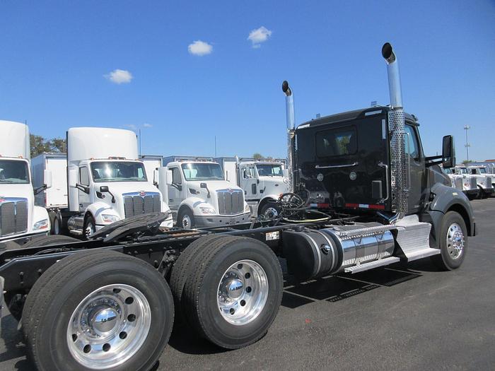 Used 2017 KENWORTH T880