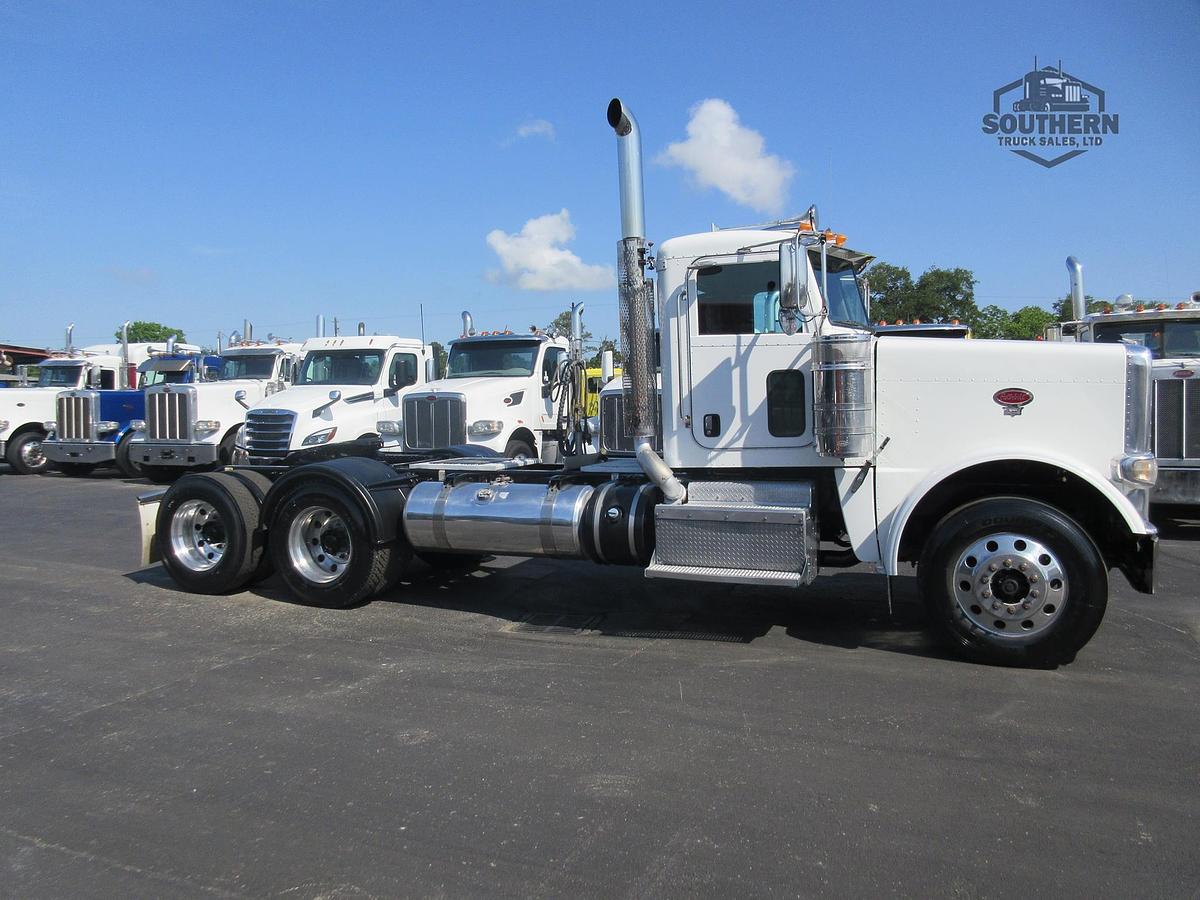 Used 2019 PETERBILT 389