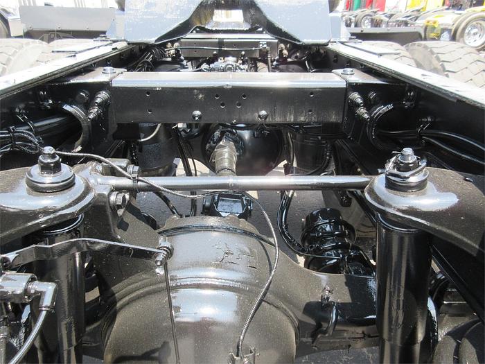 Used 2016 PETERBILT 365