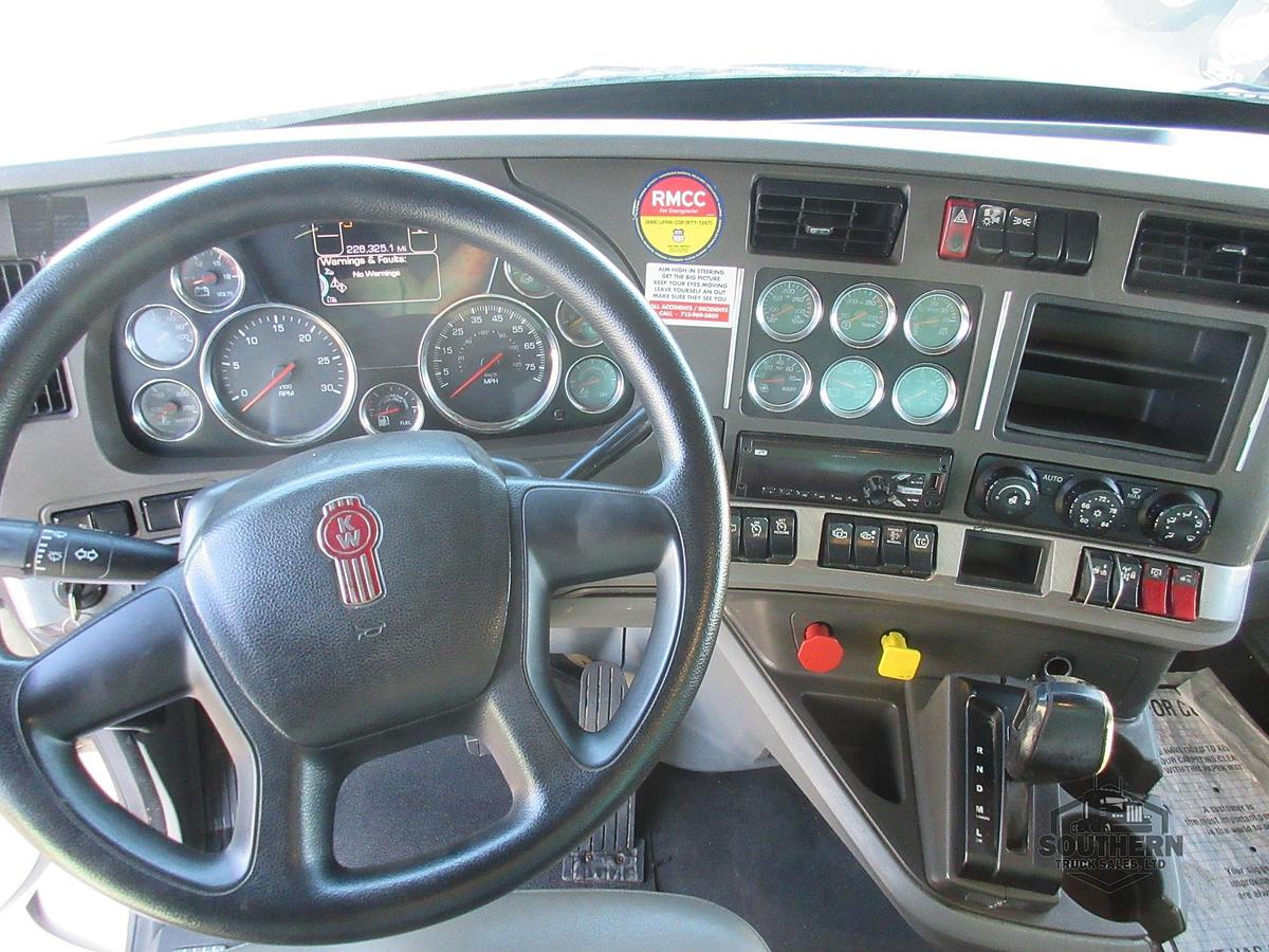 Used 2016 KENWORTH T880