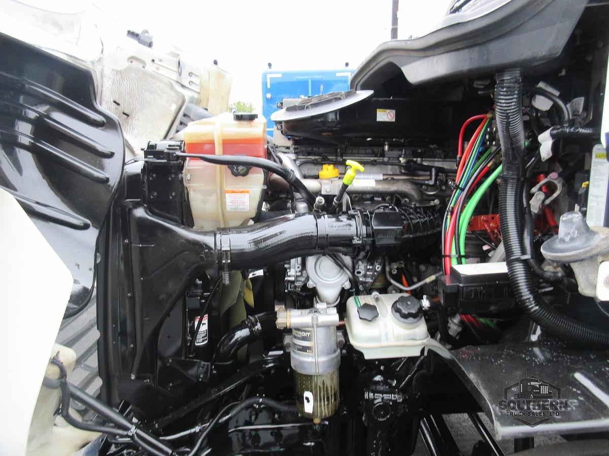 Used 2018 FREIGHTLINER CASCADIA 113