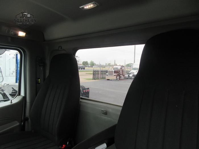 Used 2020 PETERBILT 567