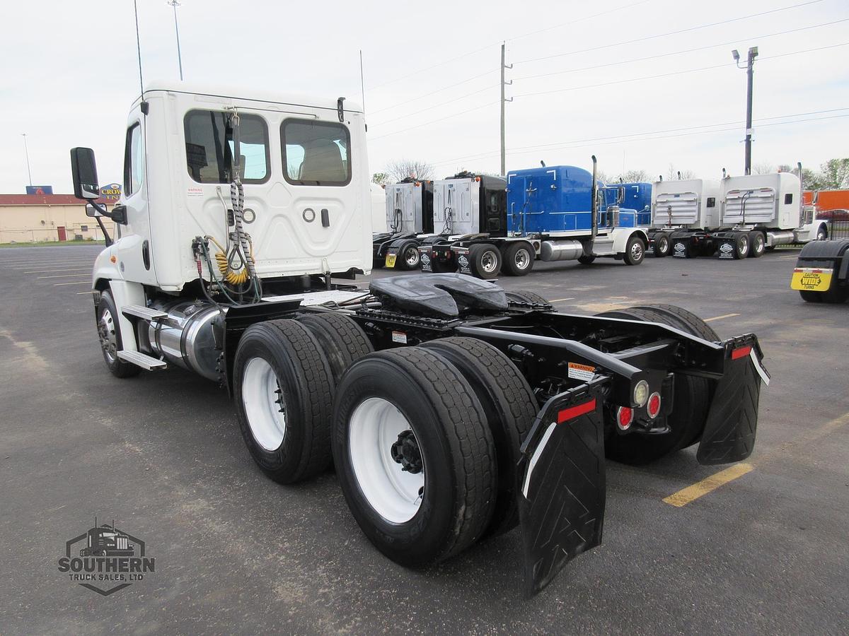 Used 2020 FREIGHTLINER CASCADIA 125