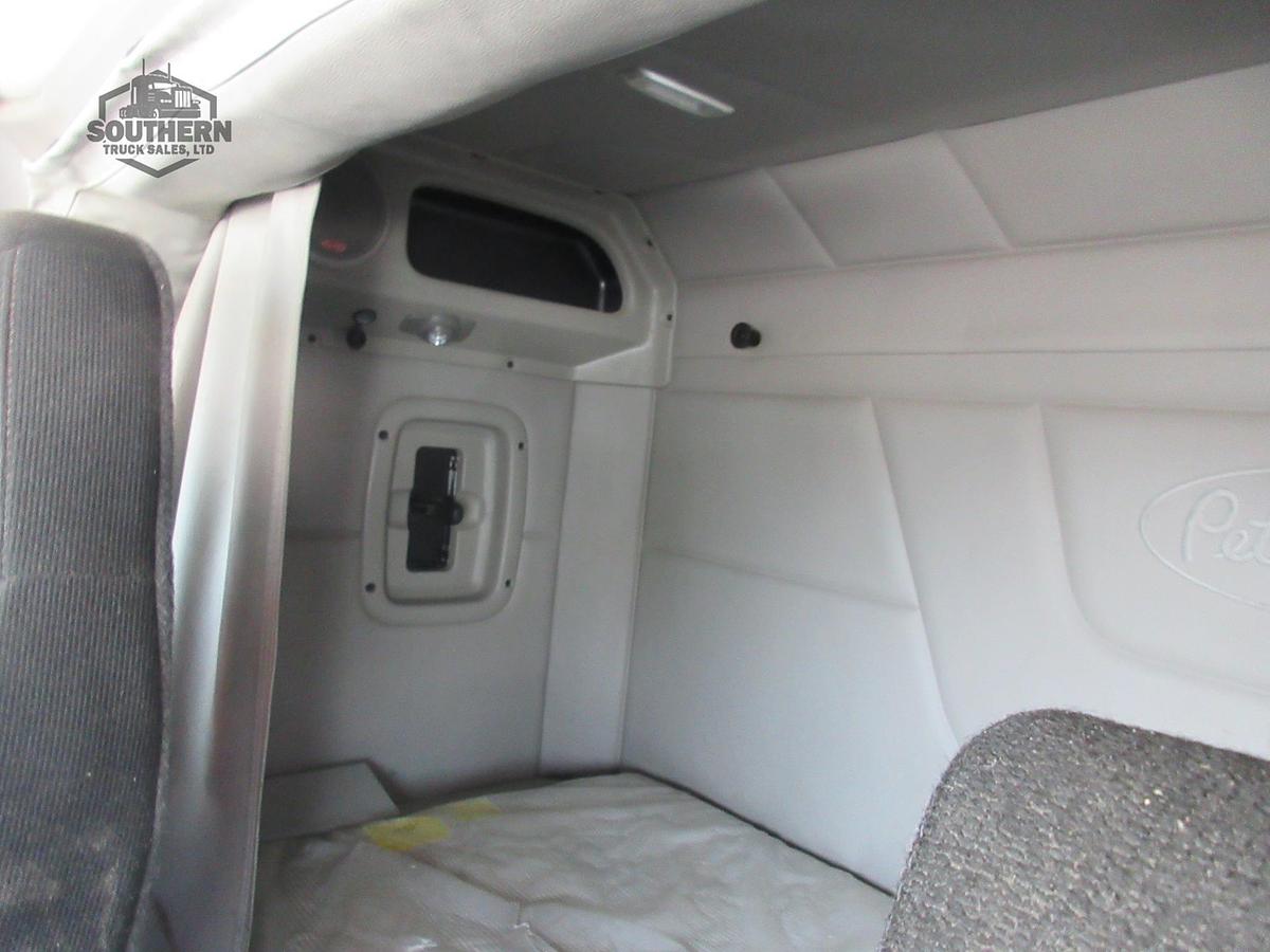 Used 2019 PETERBILT 567