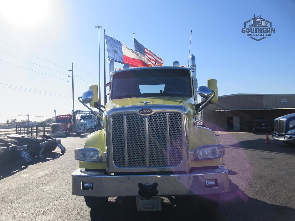 Used 2020 PETERBILT 567