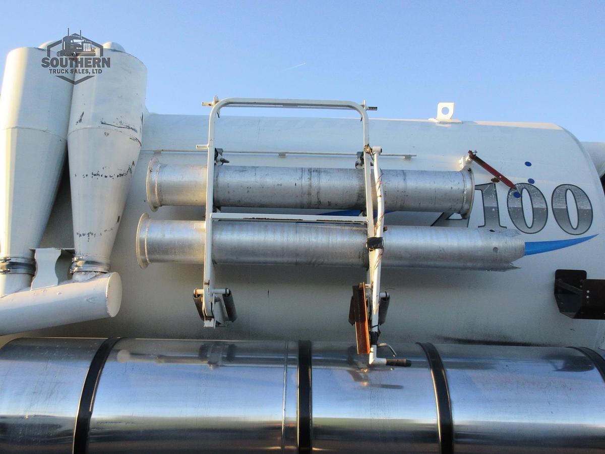 Used 2013 KENWORTH T440