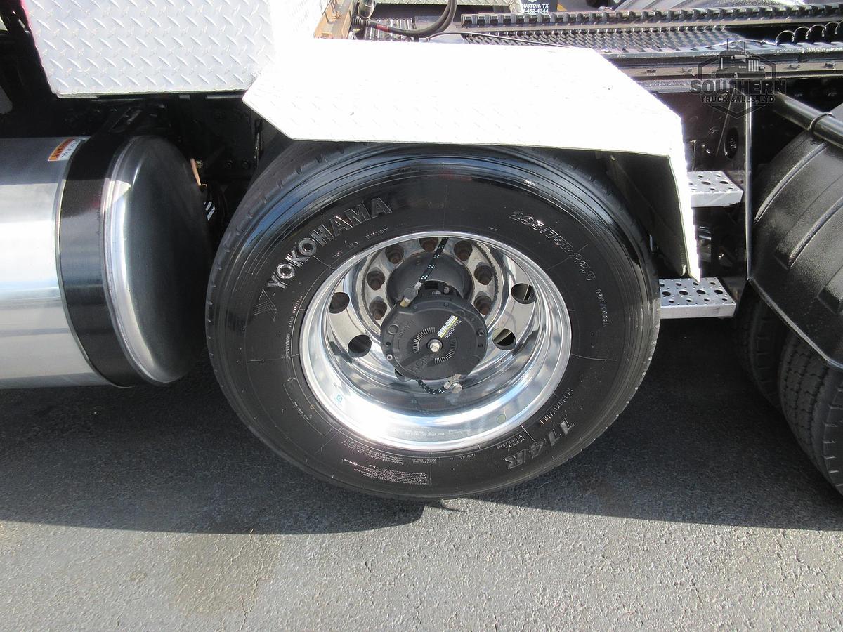 Used 2020 FREIGHTLINER CORONADO 122 SD