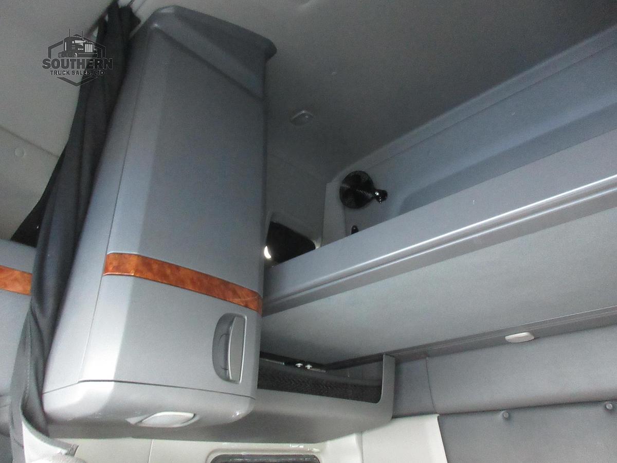 Used 2021 INTERNATIONAL LT