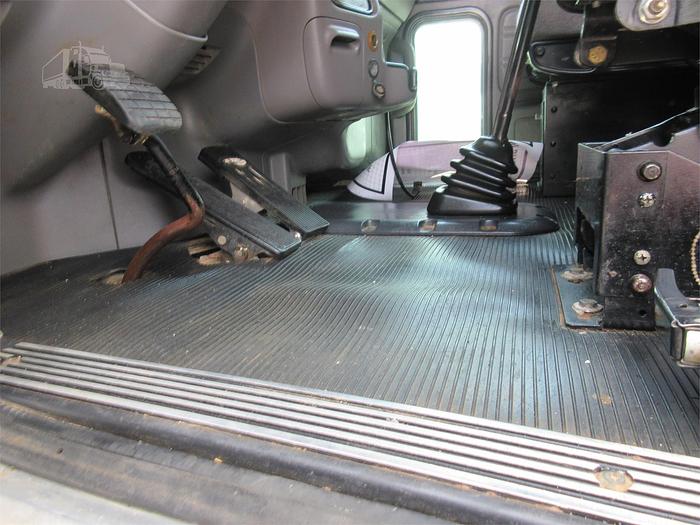 Used 2015 PETERBILT 365