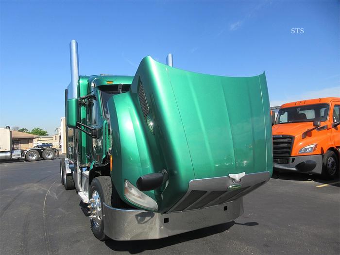 Used 2016 PETERBILT 579