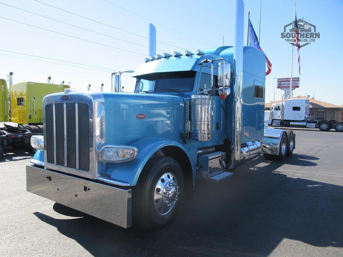 Used 2021 PETERBILT 389