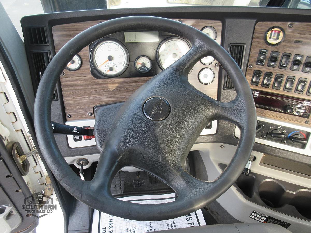 Used 2019 FREIGHTLINER 122SD
