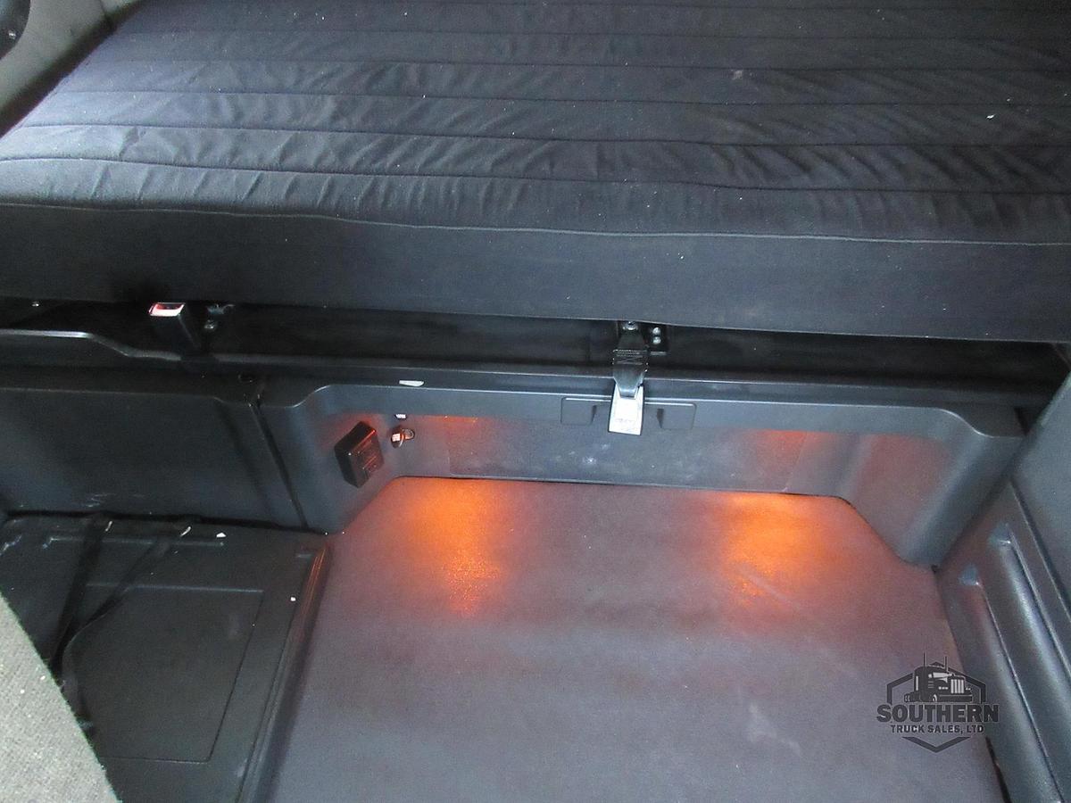 Used 2020 FREIGHTLINER CASCADIA 126