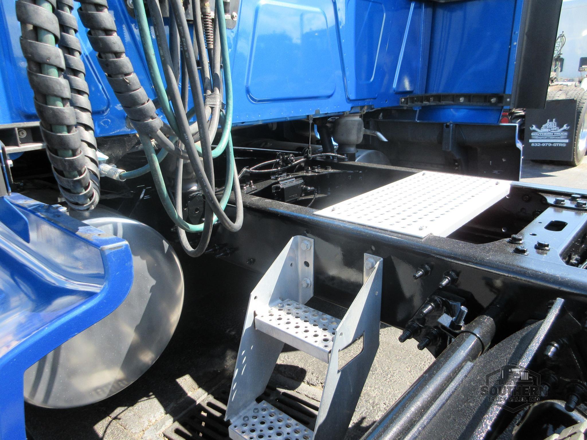 Used 2021 INTERNATIONAL LT
