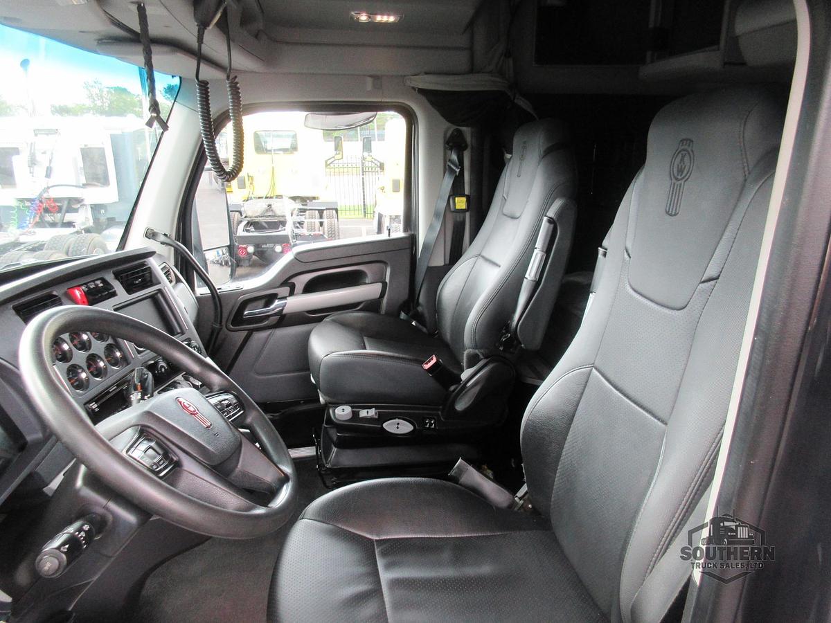 Used 2023 KENWORTH T880