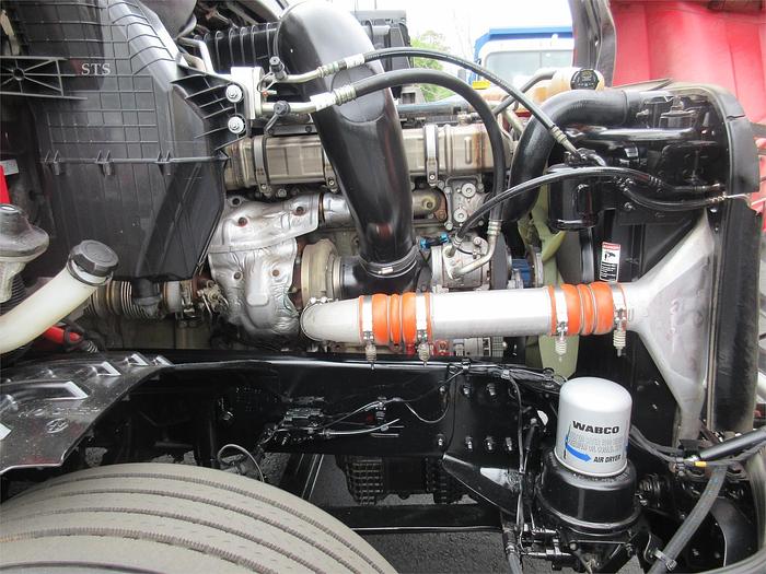 Used 2021 FREIGHTLINER CASCADIA 126