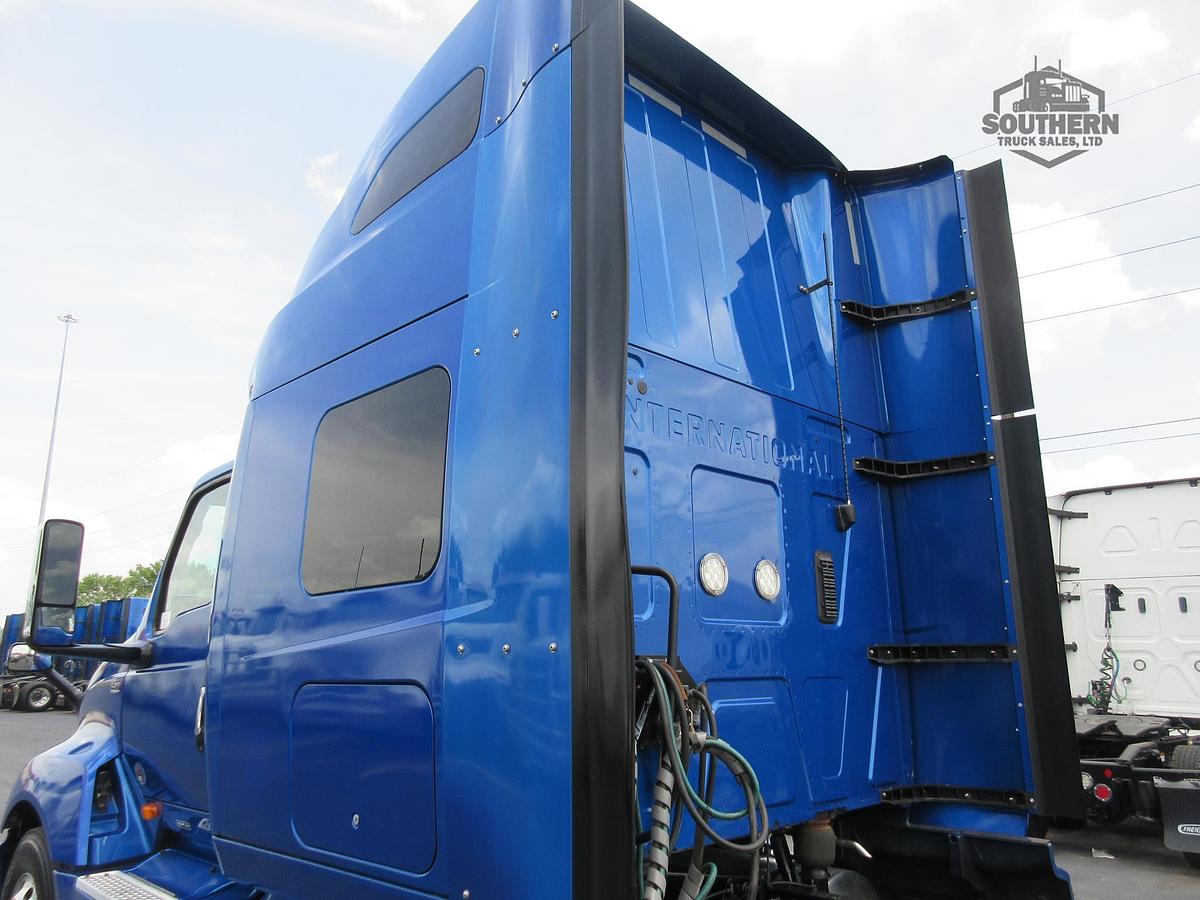 Used 2021 INTERNATIONAL LT