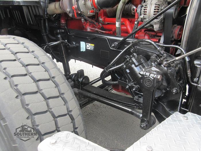 Used 2020 PETERBILT 567