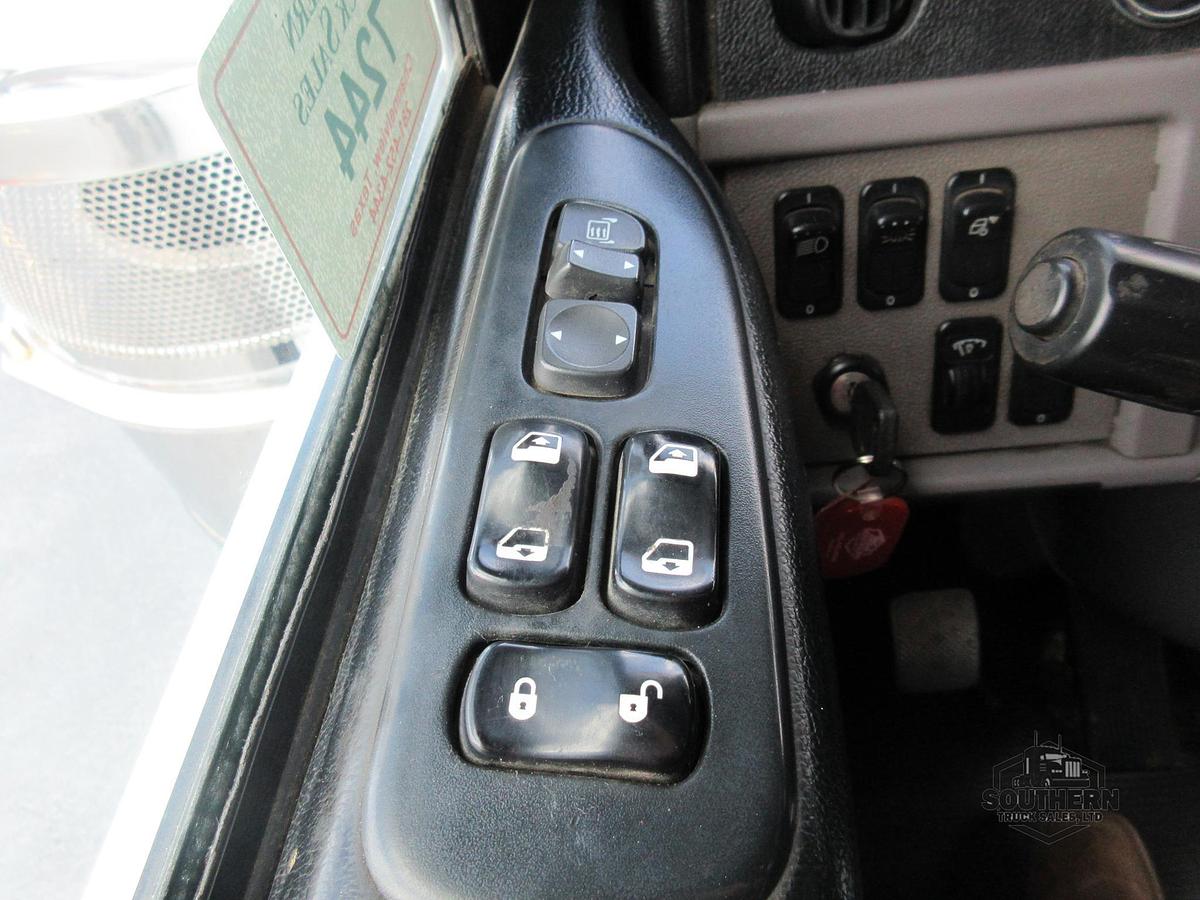 Used 2019 PETERBILT 389