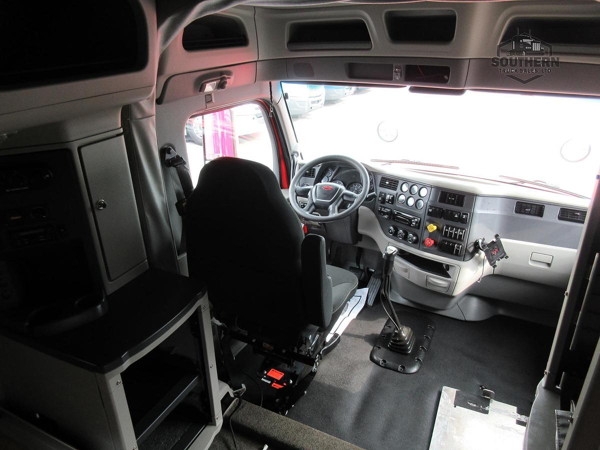 Used 2020 PETERBILT 567