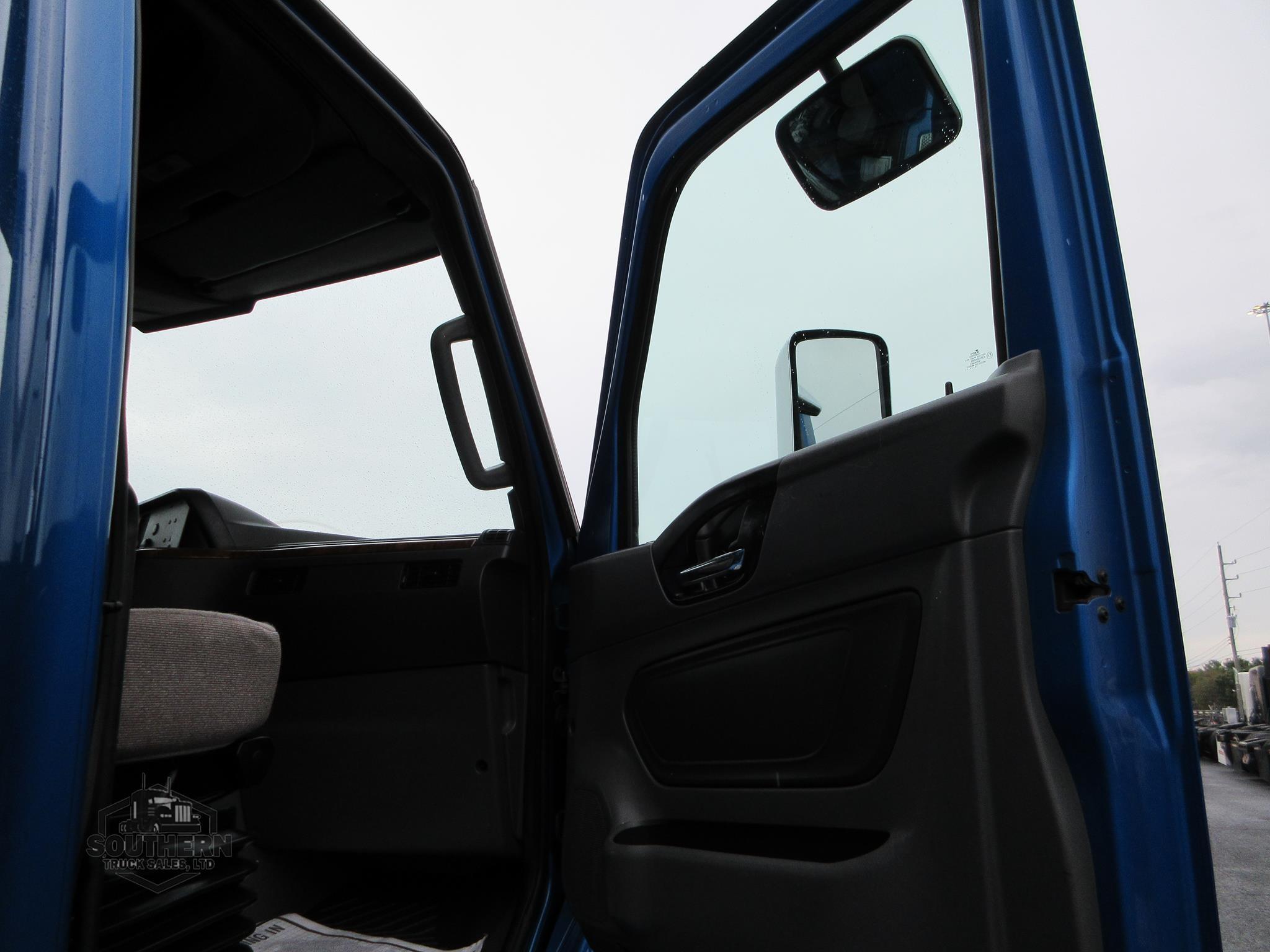 Used 2021 INTERNATIONAL LT