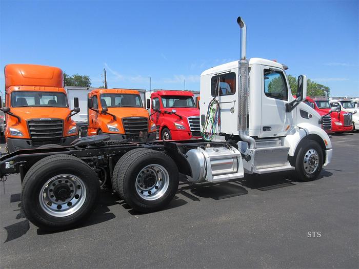 Used 2016 PETERBILT 579