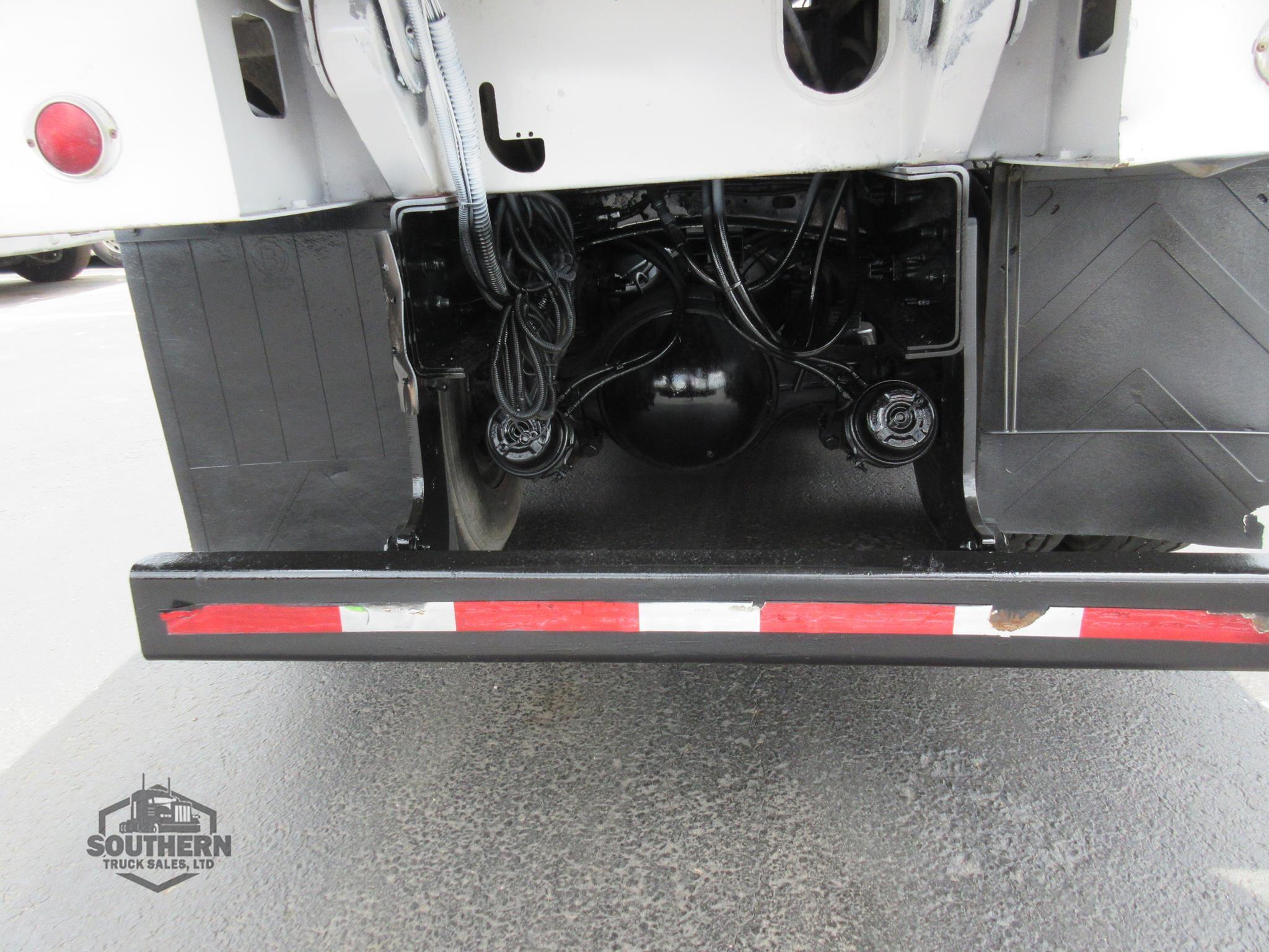 Used 2015 FREIGHTLINER 114SD