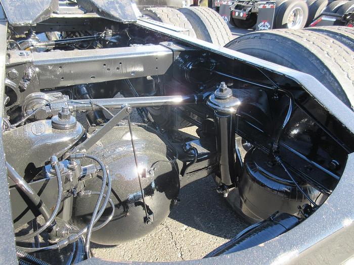 Used 2013 PETERBILT 365