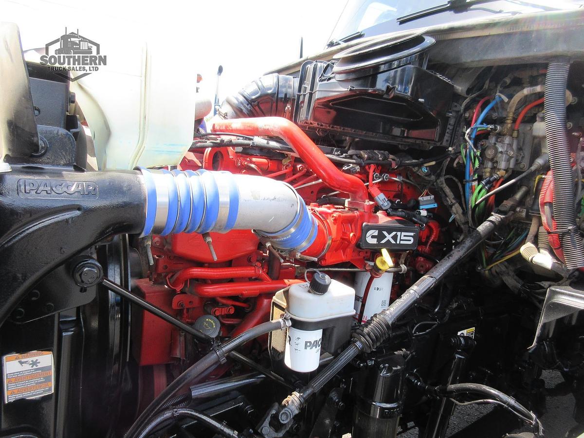 Used 2023 KENWORTH T880