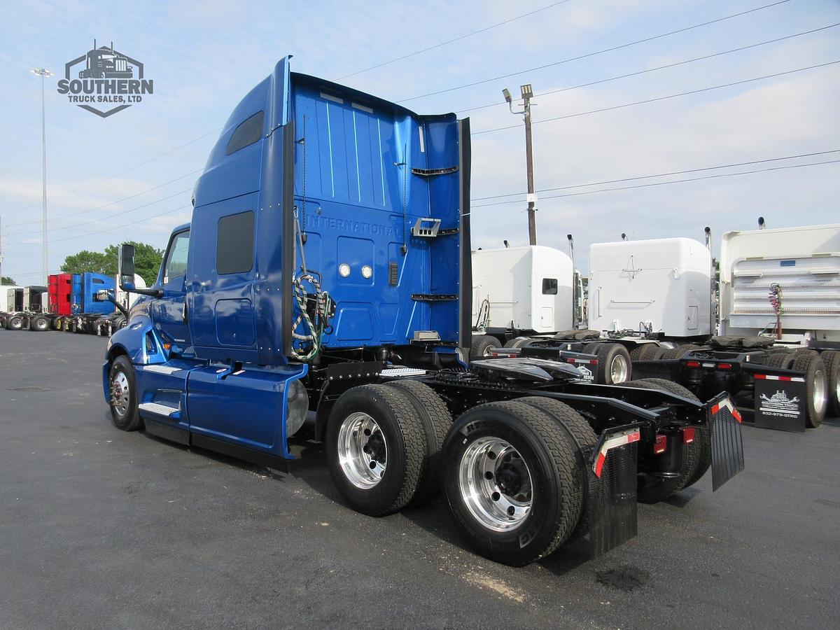 Used 2021 INTERNATIONAL LT