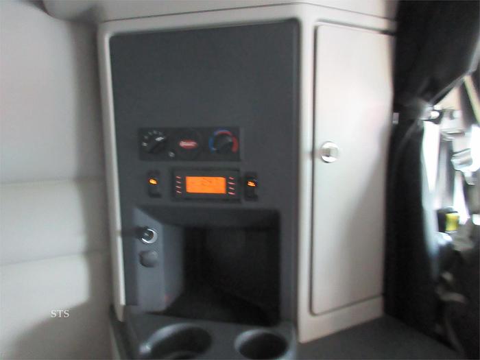 Used 2018 PETERBILT 579