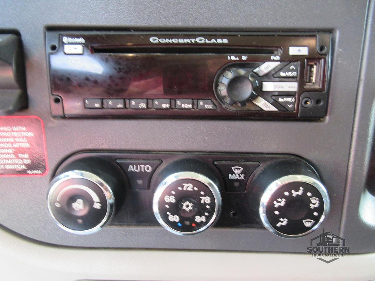 Used 2019 PETERBILT 567