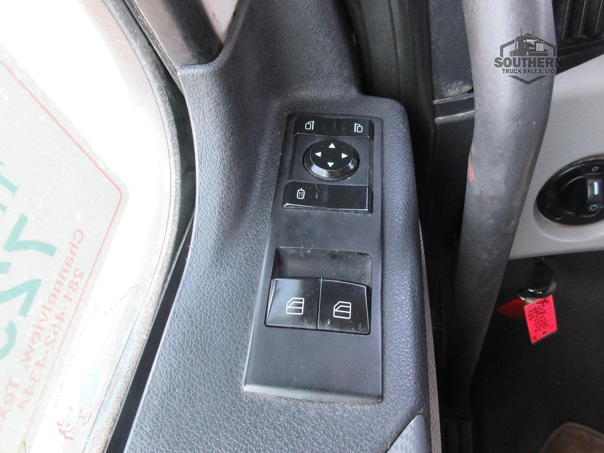 Used 2019 FREIGHTLINER CASCADIA 126