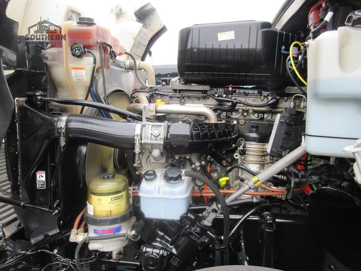 Used 2019 FREIGHTLINER CORONADO 122 SD