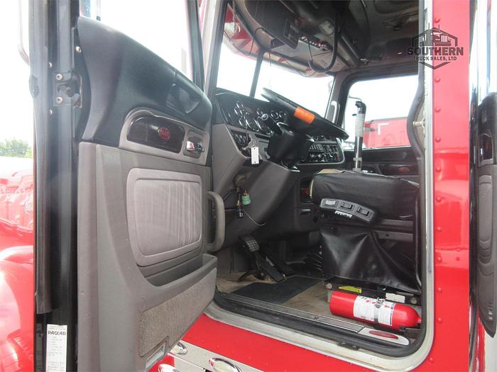 Used 2015 PETERBILT 389