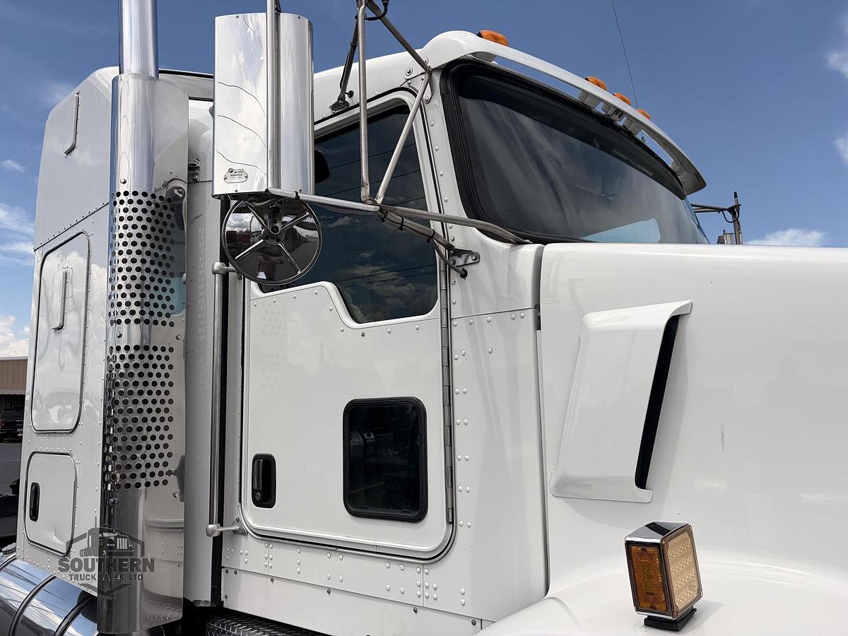 Used 2019 KENWORTH T800