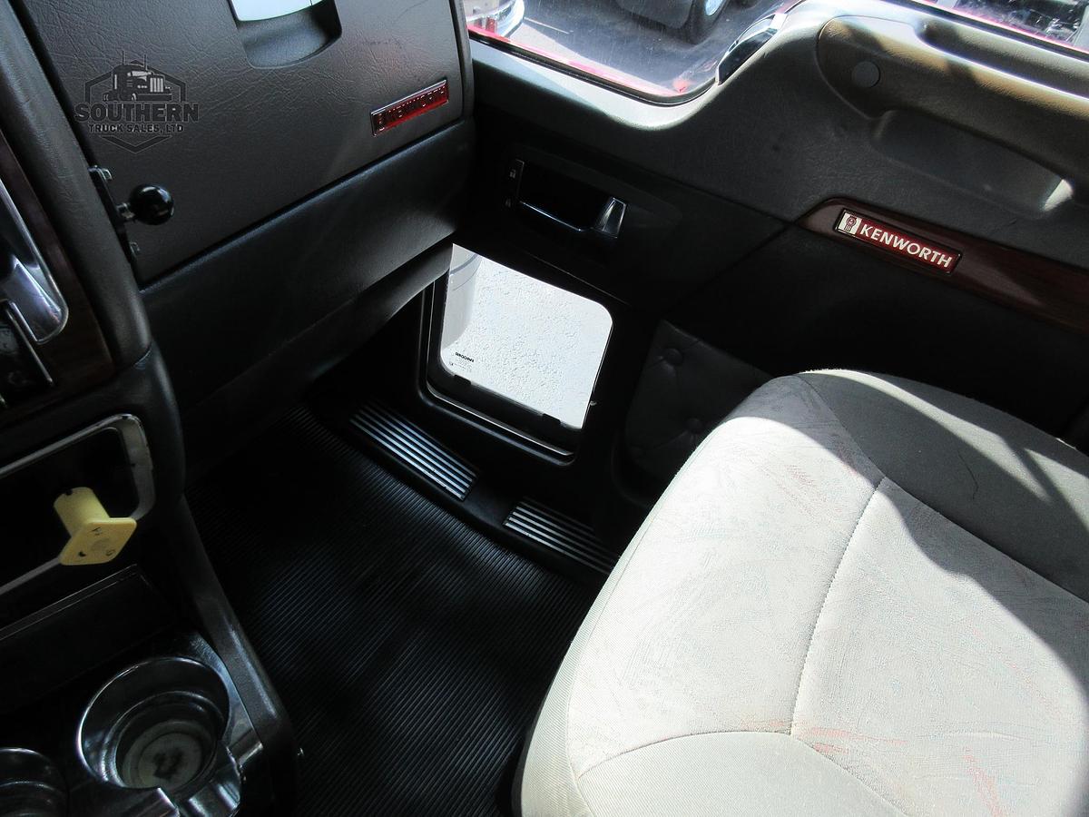 Used 2007 KENWORTH W900