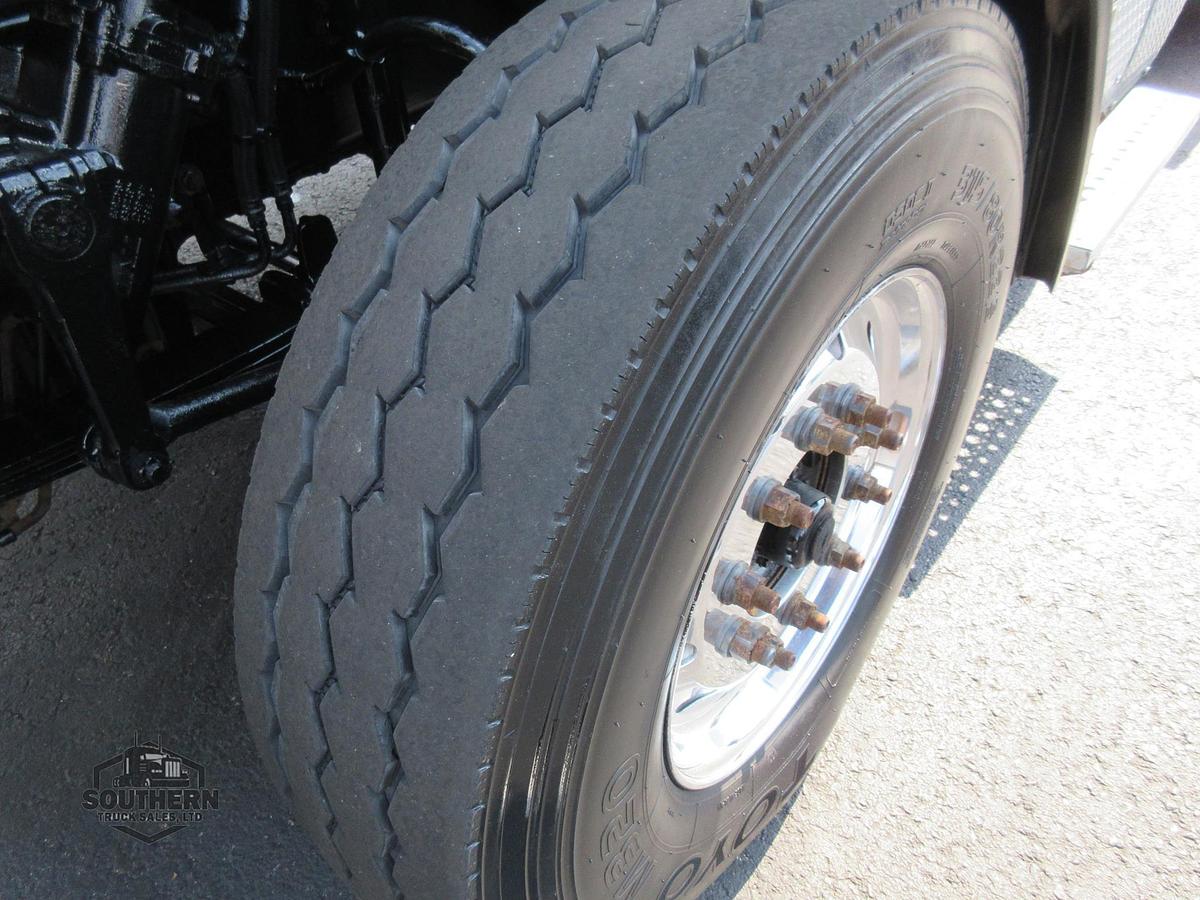 Used 2018 FREIGHTLINER CORONADO 122 SD