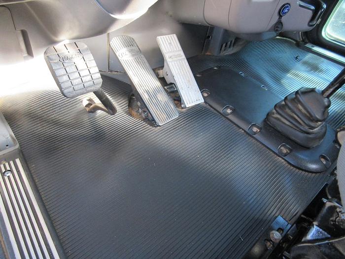 Used 2013 PETERBILT 365