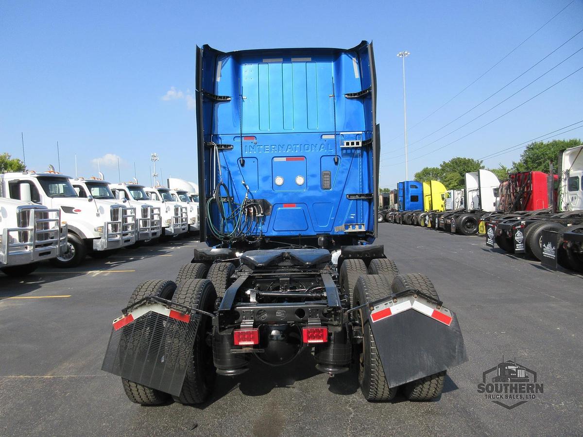 Used 2021 INTERNATIONAL LT