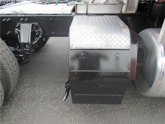 Used 2015 PETERBILT 389