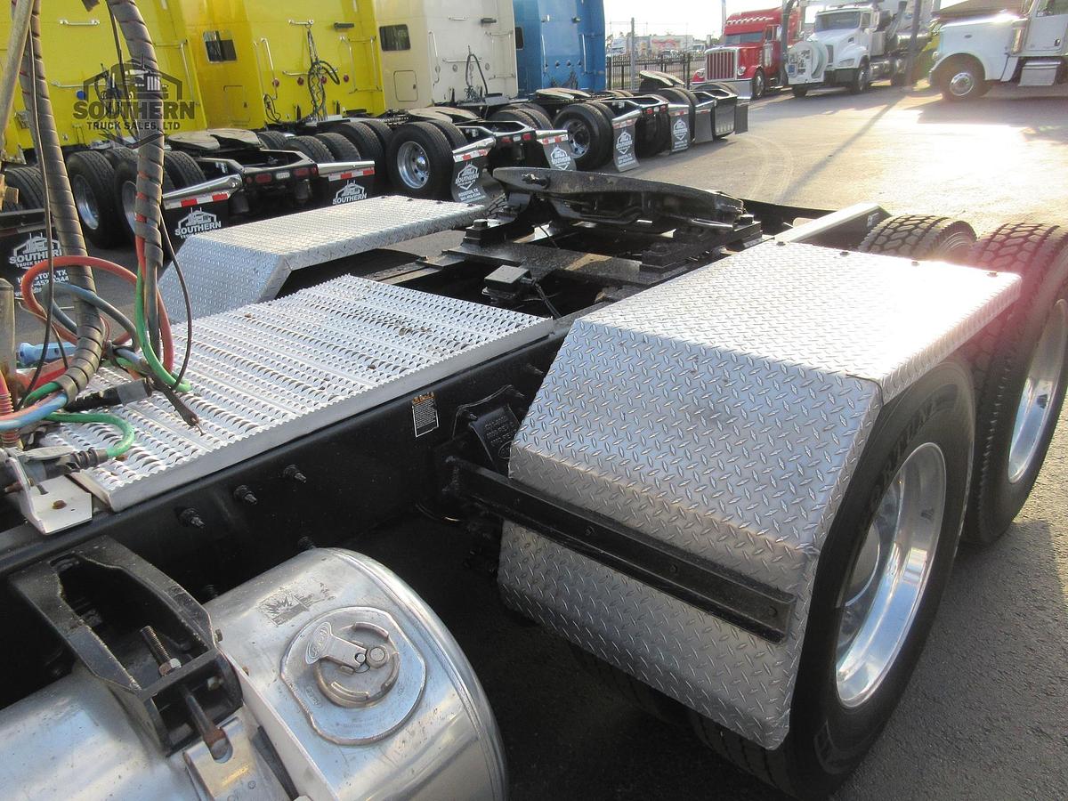 Used 2021 PETERBILT 389