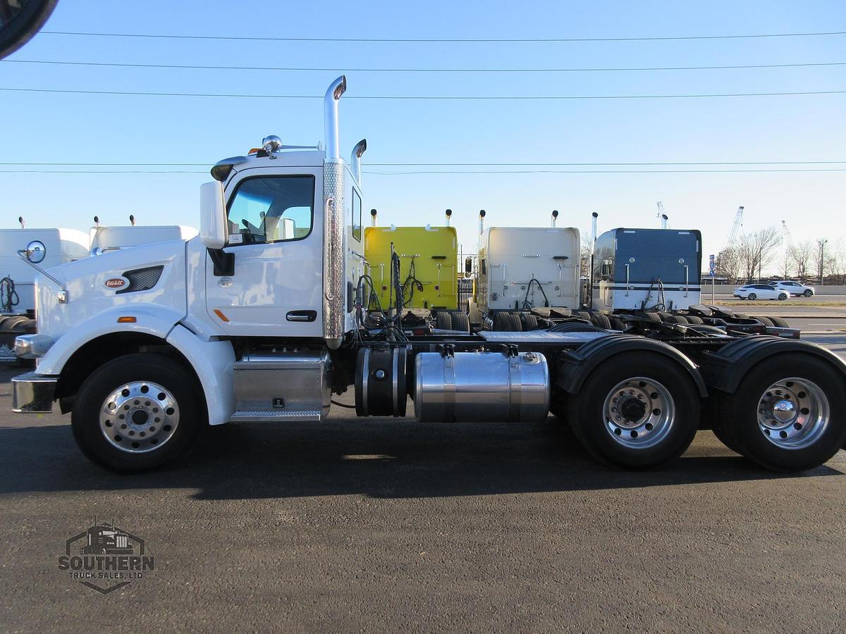 Used 2020 PETERBILT 567