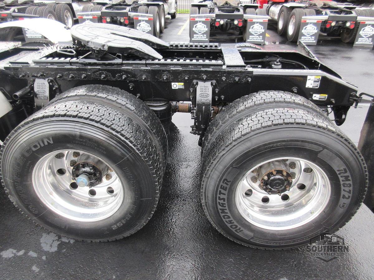 Used 2019 PETERBILT 567