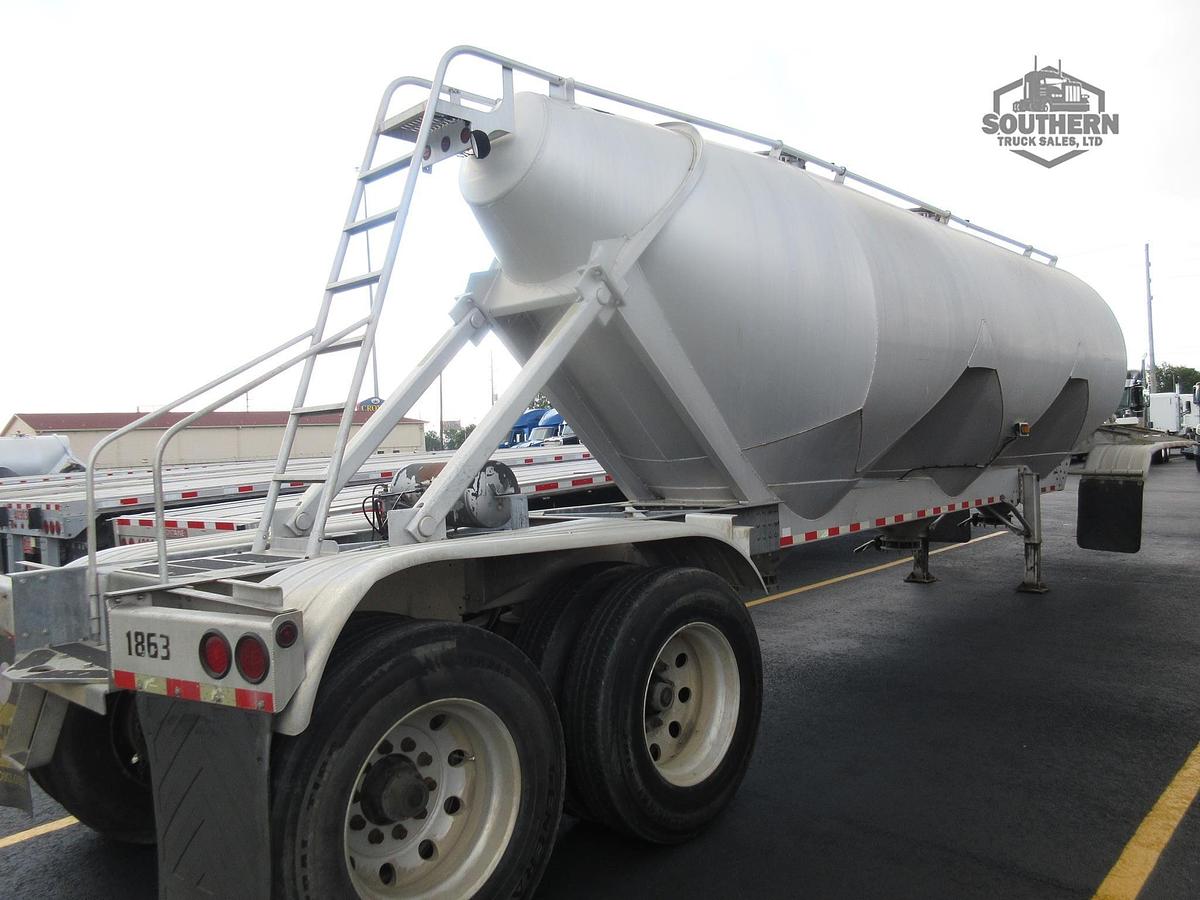 Used 2012 VANTAGE 1000 cu ft