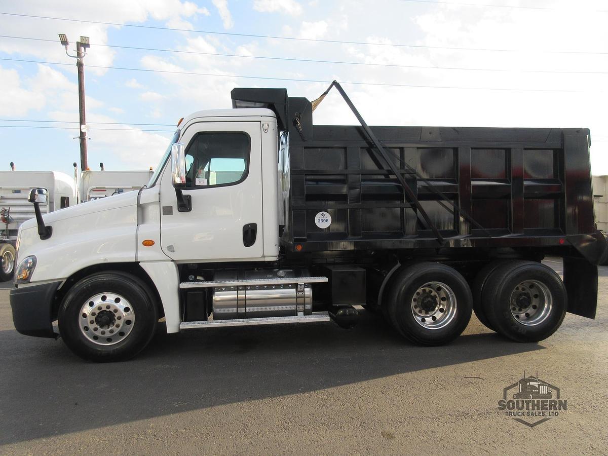 Used 2019 FREIGHTLINER CASCADIA 125